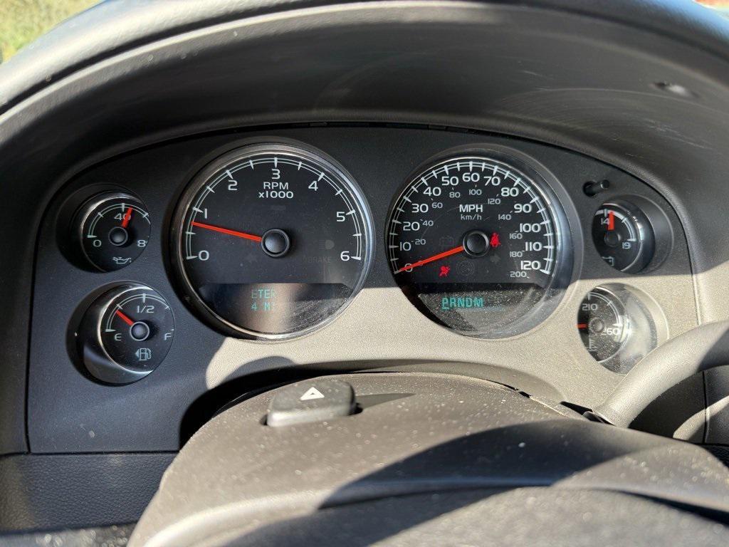 used 2014 Chevrolet Suburban car, priced at $10,995