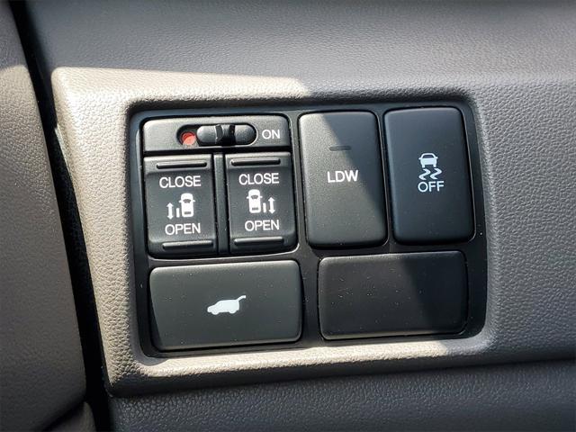 used 2016 Honda Odyssey car, priced at $9,700