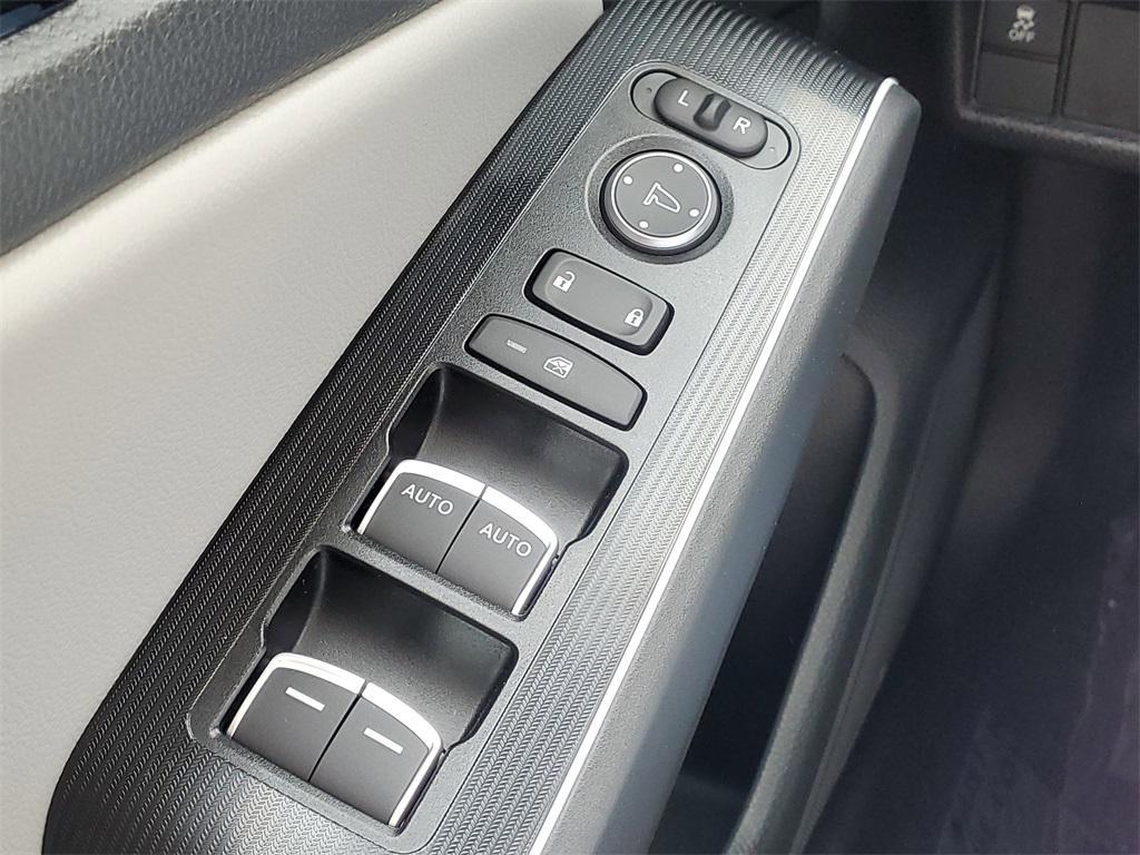 new 2025 Honda Civic Hybrid car, priced at $33,555