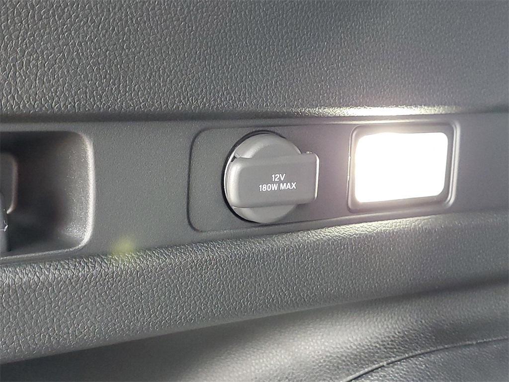 new 2026 Honda CR-V Hybrid car, priced at $39,250