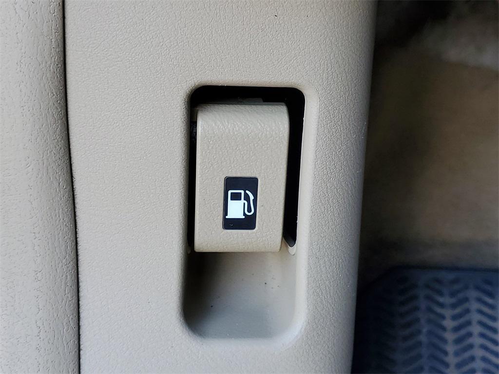 used 2007 Honda CR-V car, priced at $4,200
