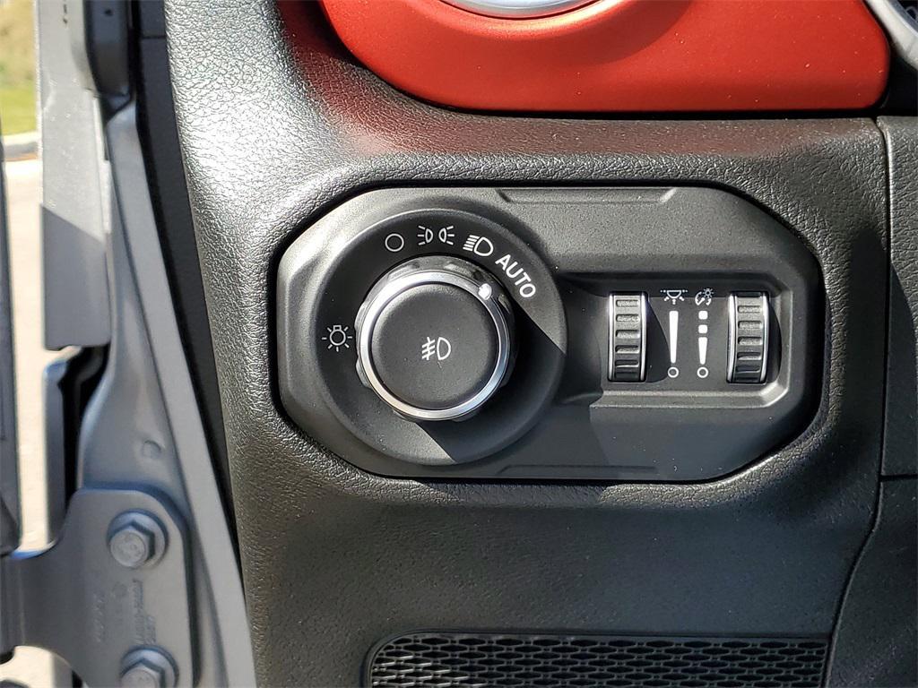 used 2018 Jeep Wrangler Unlimited car, priced at $32,356