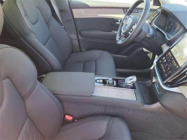 new 2025 Volvo XC90 car, priced at $69,155