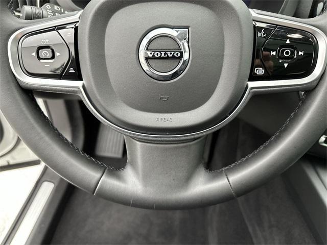 used 2023 Volvo XC60 car, priced at $38,559