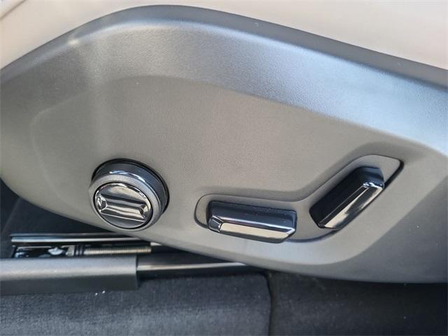 new 2026 Volvo XC60 car, priced at $59,759