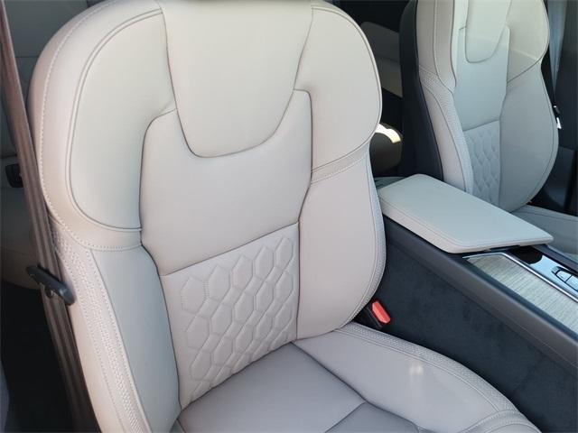 new 2026 Volvo XC60 car, priced at $59,759