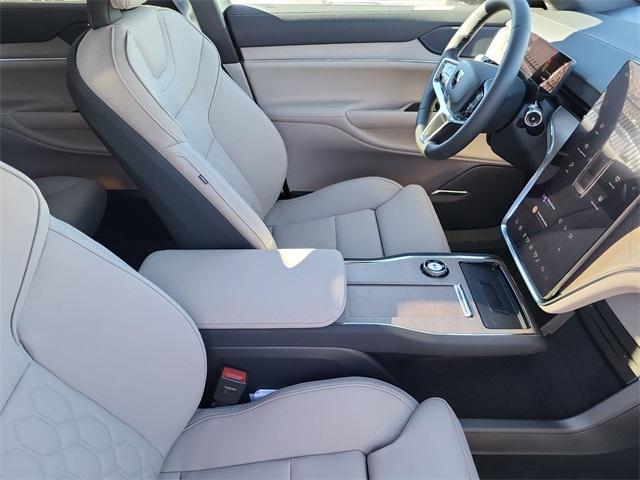 new 2025 Volvo EX90 car, priced at $78,559