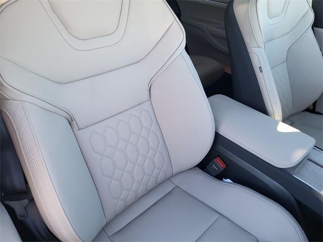 new 2025 Volvo EX90 car, priced at $78,559