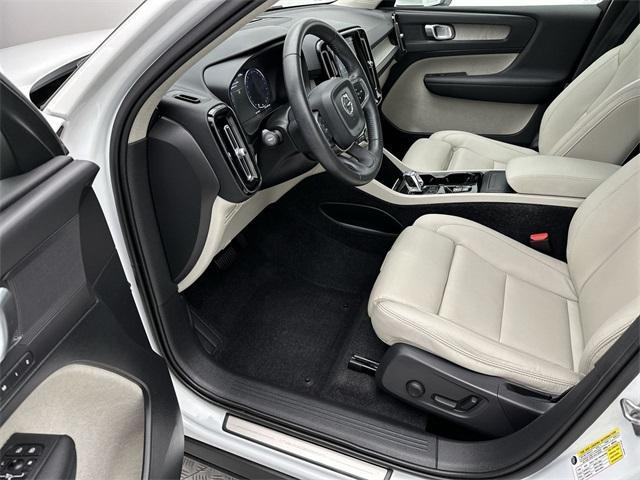 used 2019 Volvo XC40 car, priced at $25,559