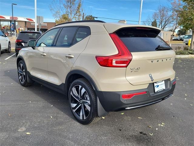 new 2025 Volvo XC40 car, priced at $51,775