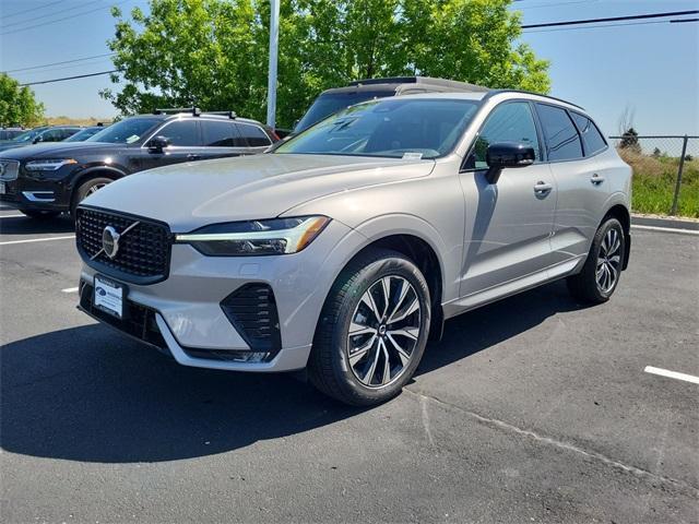 new 2025 Volvo XC60 car, priced at $51,120