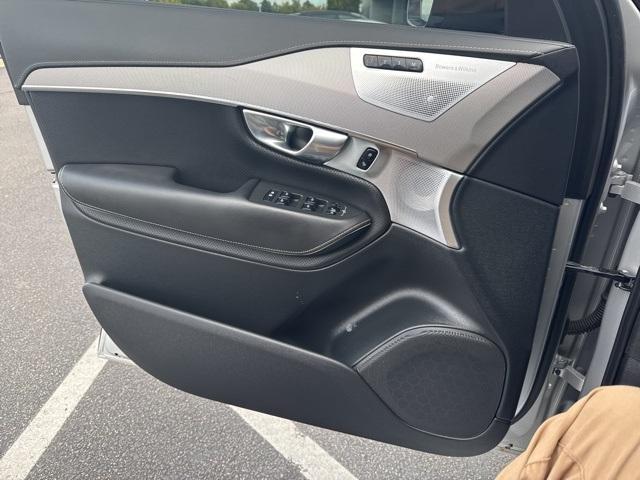 used 2022 Volvo XC90 Recharge Plug-In Hybrid car, priced at $47,559