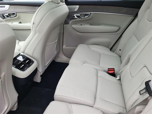 new 2025 Volvo XC90 car, priced at $79,455