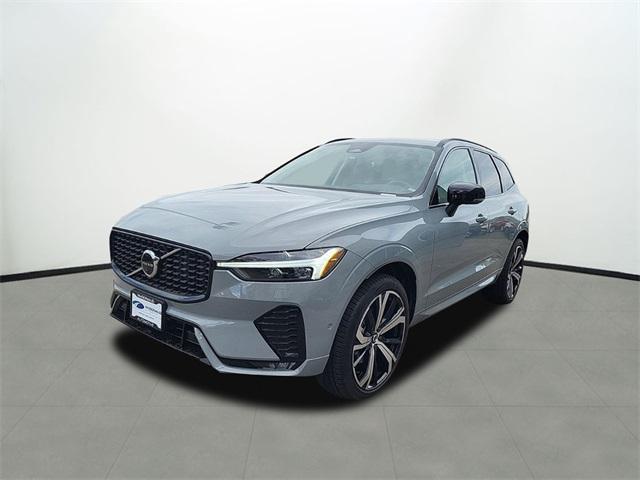 new 2025 Volvo XC60 car, priced at $60,635