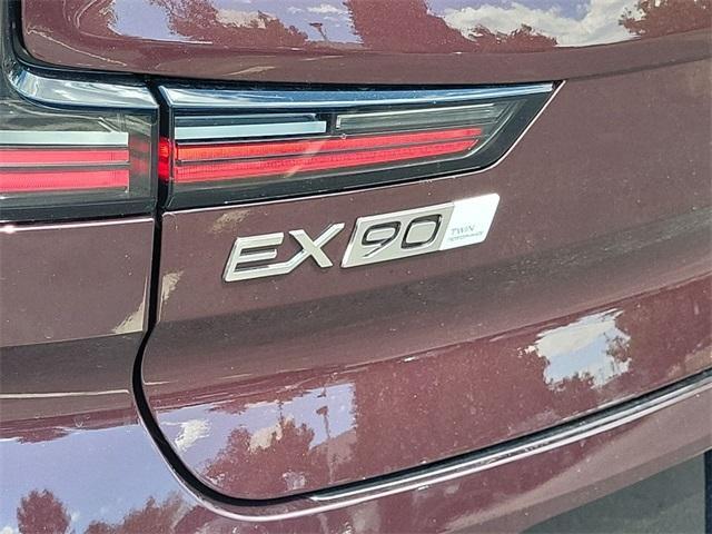 new 2025 Volvo EX90 car, priced at $95,559