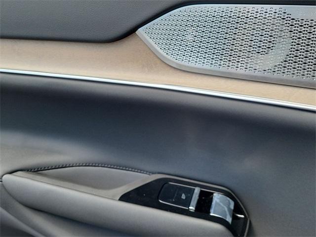 new 2025 Volvo EX90 car, priced at $95,559