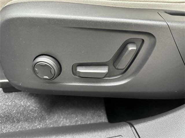 used 2023 Volvo XC40 car, priced at $38,559