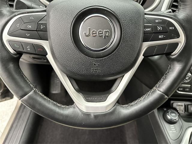 used 2016 Jeep Cherokee car, priced at $17,159