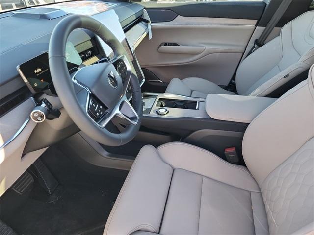 new 2025 Volvo EX90 car, priced at $78,559