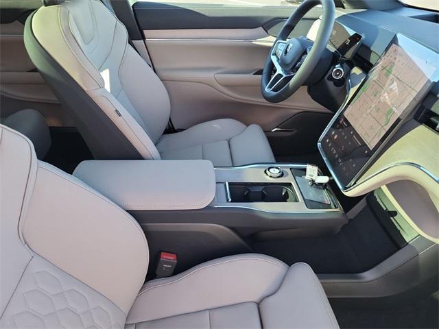 new 2025 Volvo EX90 car, priced at $78,559