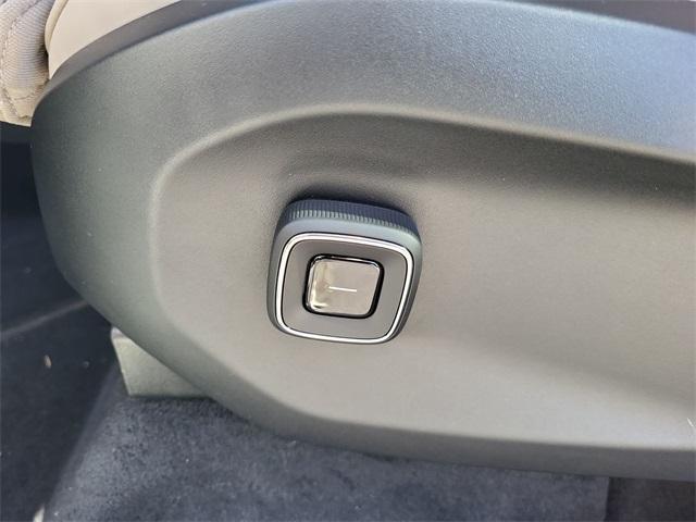 new 2025 Volvo EX90 car, priced at $78,559