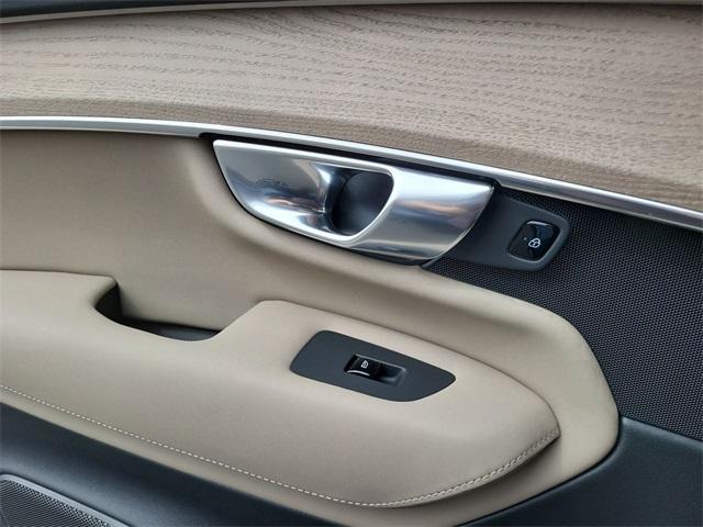 new 2026 Volvo XC90 car, priced at $68,230