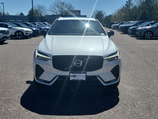 new 2025 Volvo XC60 car, priced at $55,360