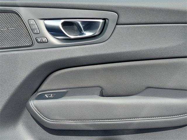 new 2026 Volvo XC60 Plug-In Hybrid car, priced at $75,834