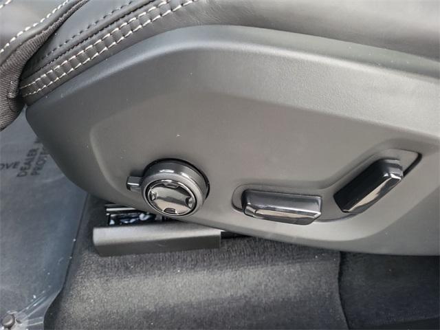 new 2026 Volvo XC60 Plug-In Hybrid car, priced at $75,834