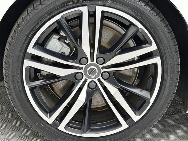 used 2022 Volvo S60 Recharge Plug-In Hybrid car, priced at $32,159