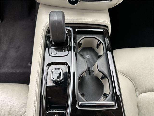 used 2022 Volvo S60 Recharge Plug-In Hybrid car, priced at $32,159