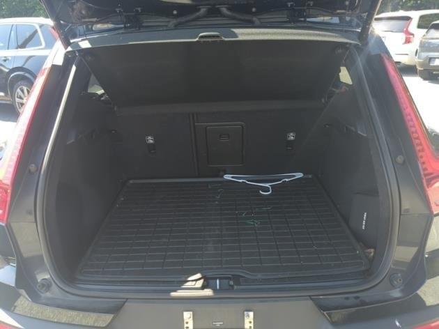 used 2023 Volvo XC40 car, priced at $29,098