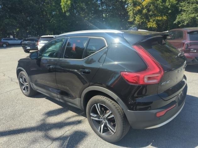 used 2023 Volvo XC40 car, priced at $29,098