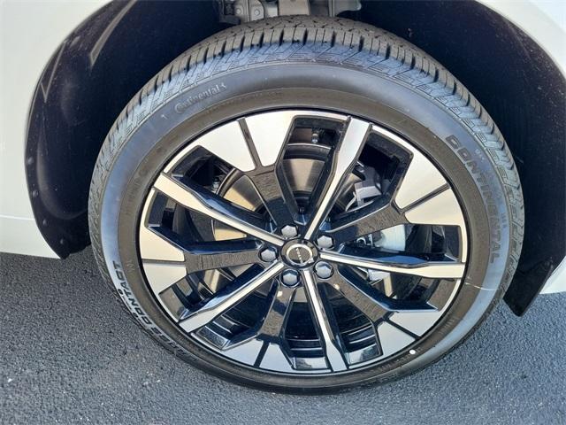 new 2026 Volvo XC60 car, priced at $57,985
