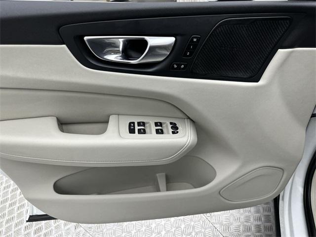 used 2021 Volvo XC60 car, priced at $29,597