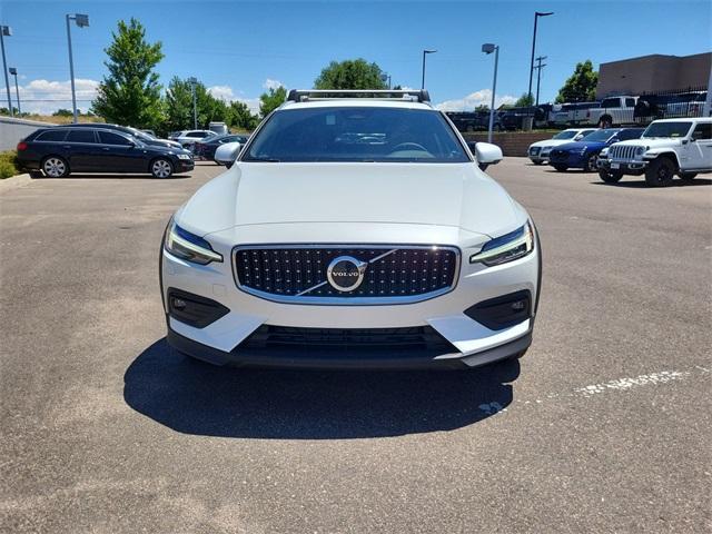 new 2024 Volvo V60 Cross Country car, priced at $54,597