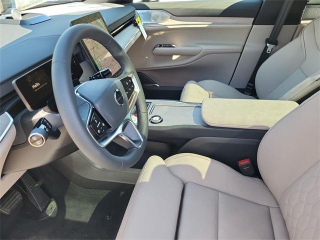new 2025 Volvo EX90 car, priced at $90,559