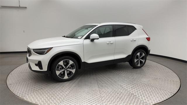 new 2025 Volvo XC40 car, priced at $48,315