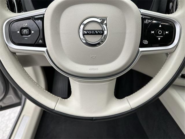 new 2025 Volvo XC60 car, priced at $46,091