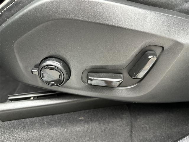 used 2022 Volvo XC90 Recharge Plug-In Hybrid car, priced at $56,159