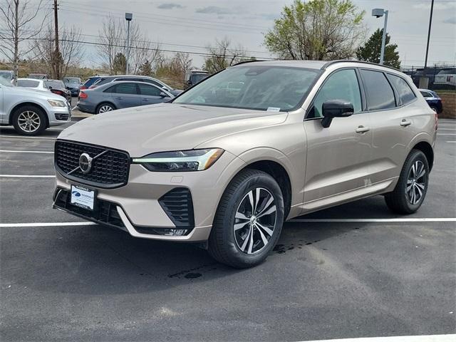 new 2025 Volvo XC60 car, priced at $50,090