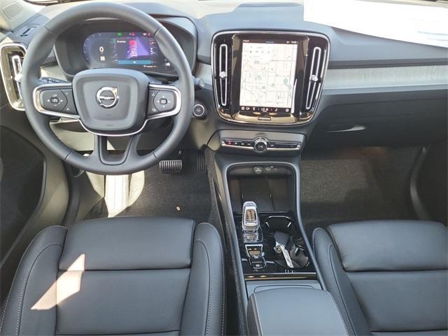 new 2025 Volvo XC40 car, priced at $51,795