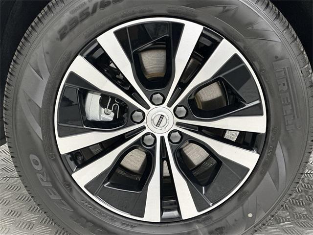 used 2025 Volvo XC60 car, priced at $39,559