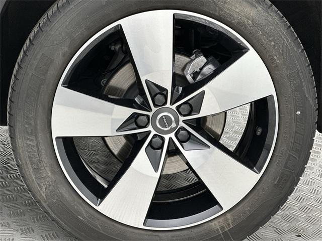 used 2022 Volvo XC40 car, priced at $32,559