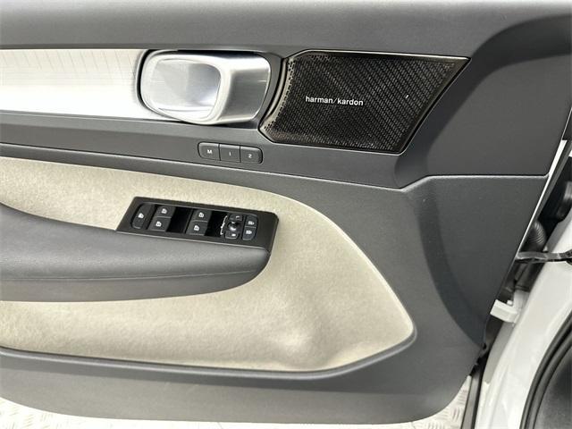 used 2022 Volvo XC40 car, priced at $32,559
