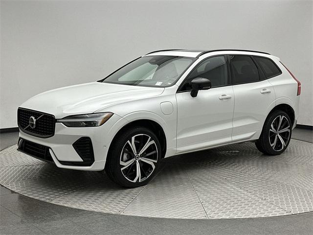 used 2022 Volvo XC60 Recharge Plug-In Hybrid car, priced at $43,159