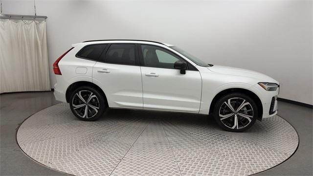 used 2022 Volvo XC60 Recharge Plug-In Hybrid car, priced at $38,159