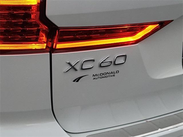 new 2025 Volvo XC60 car, priced at $55,335