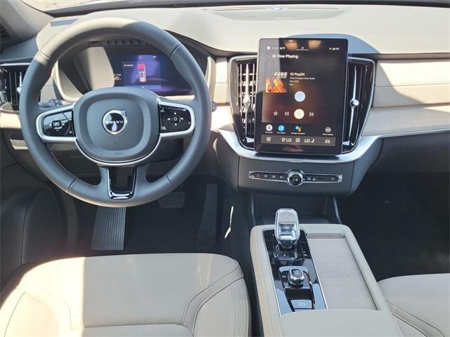 new 2025 Volvo XC90 car, priced at $67,554