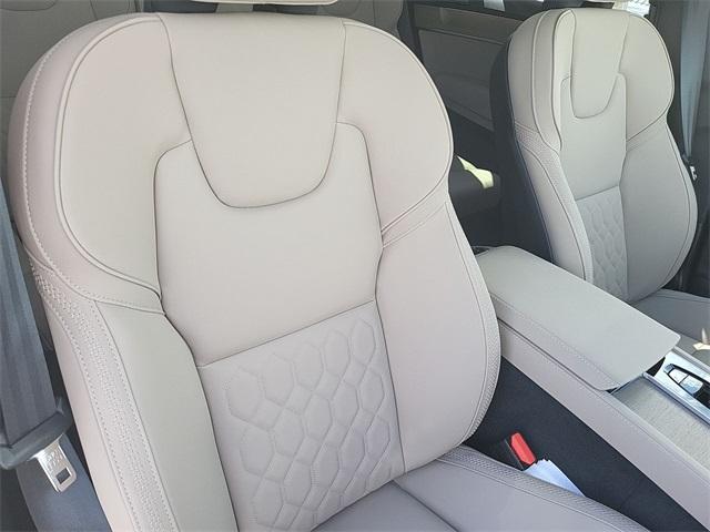 new 2025 Volvo XC90 car, priced at $69,155